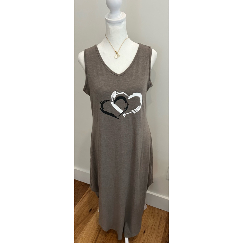 Women's Dress Size Medium Brown with Hearts resortwear beachy